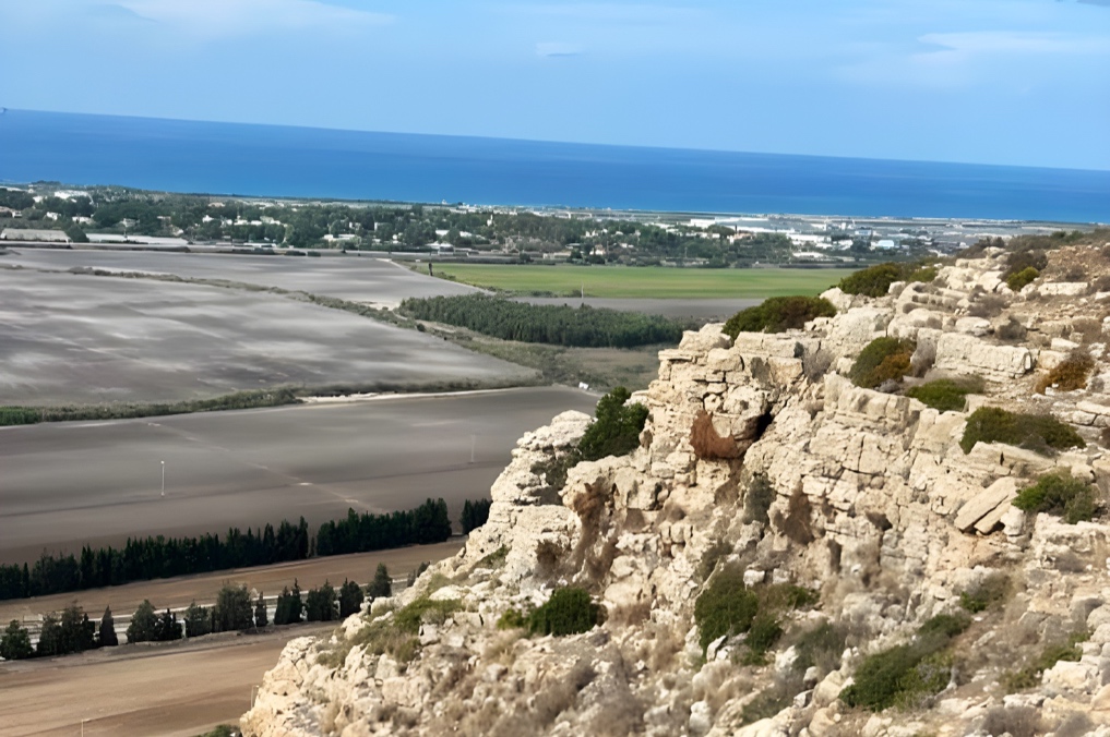 תצפיות מרגשות לימי הסתיו - תצפית מרשימה בחוטם כרמל במסלול הלוך-חזור