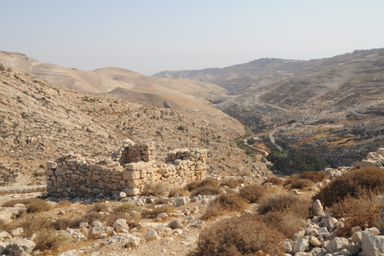 ענתות עלמון נחל פרת | שמורת עין פרת | מסלול תנך מדבר יהודה