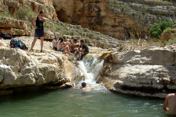 בריכה בנחל פרת עליון - צפון מדבר יהודה