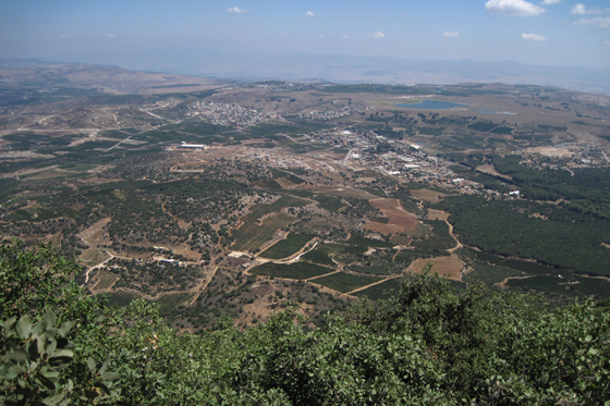 תצפיות מרגשות לימי הסתיו - תצפית מרשימה מפסגת הר מירון במסלול מעגלי בשביל הפסגה של הר מירון