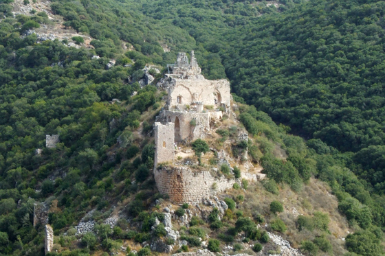 גן עדן בגליל המערבי: מבצר המונפורט, "ההר החזק", על צלע ההר