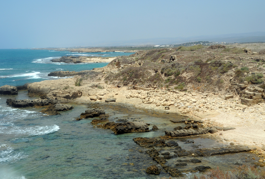 הנמל הקדום והלגונות בתל דור - מישור החוף
