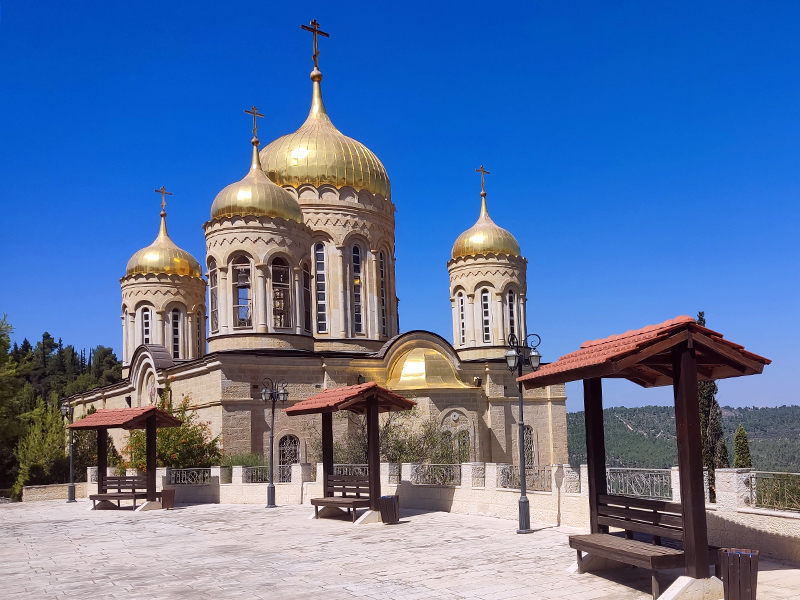 ירושלים של זהב: מראה מנזר גורני המסתורי, מעל עין כרם