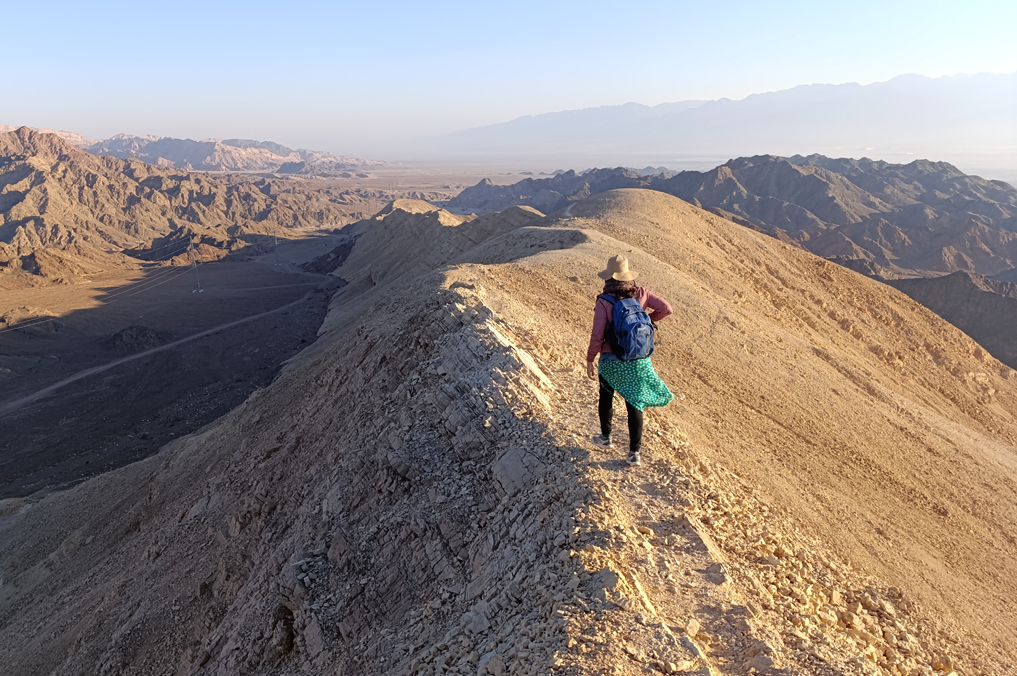 המדריך השלם לטיולי תשרי - סכין יותם: מסלול קצר ותצפית מרהיבה בהרי אילת מתוך מסלולים משפחתיים בדרום